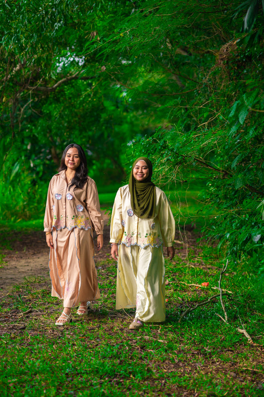 Indah Set in Latte